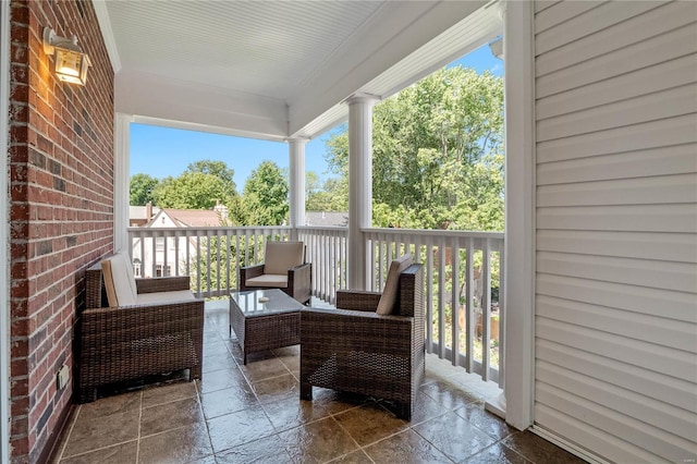 505 N And S Rd Unit 3C, University City, MO 63130 - balcony featuring an outdoor living space