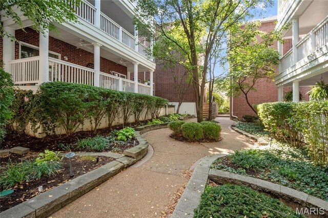 505 N And S Rd Unit 3C, University City, MO 63130