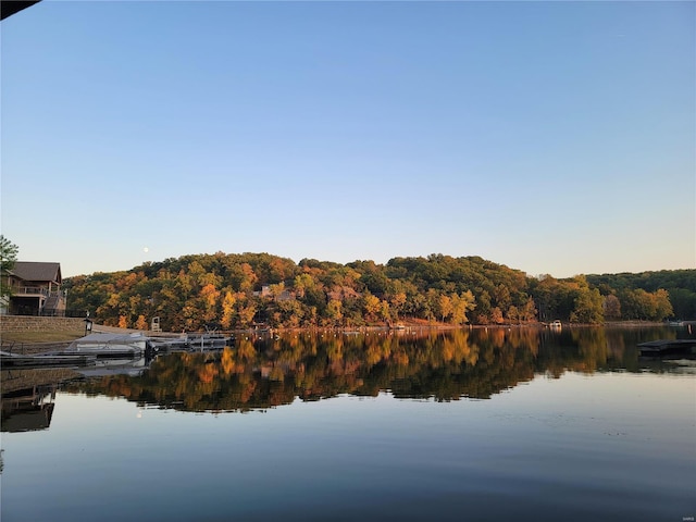 1541 King Arthur Dr, Lake Sherwood, MO 63357