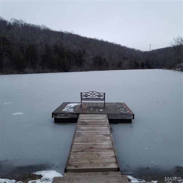 1541 King Arthur Dr, Lake Sherwood, MO 63357
