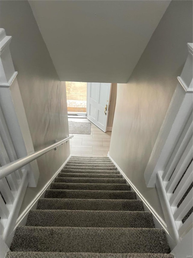 633 E State, Union, MO 63084 - view of stairs