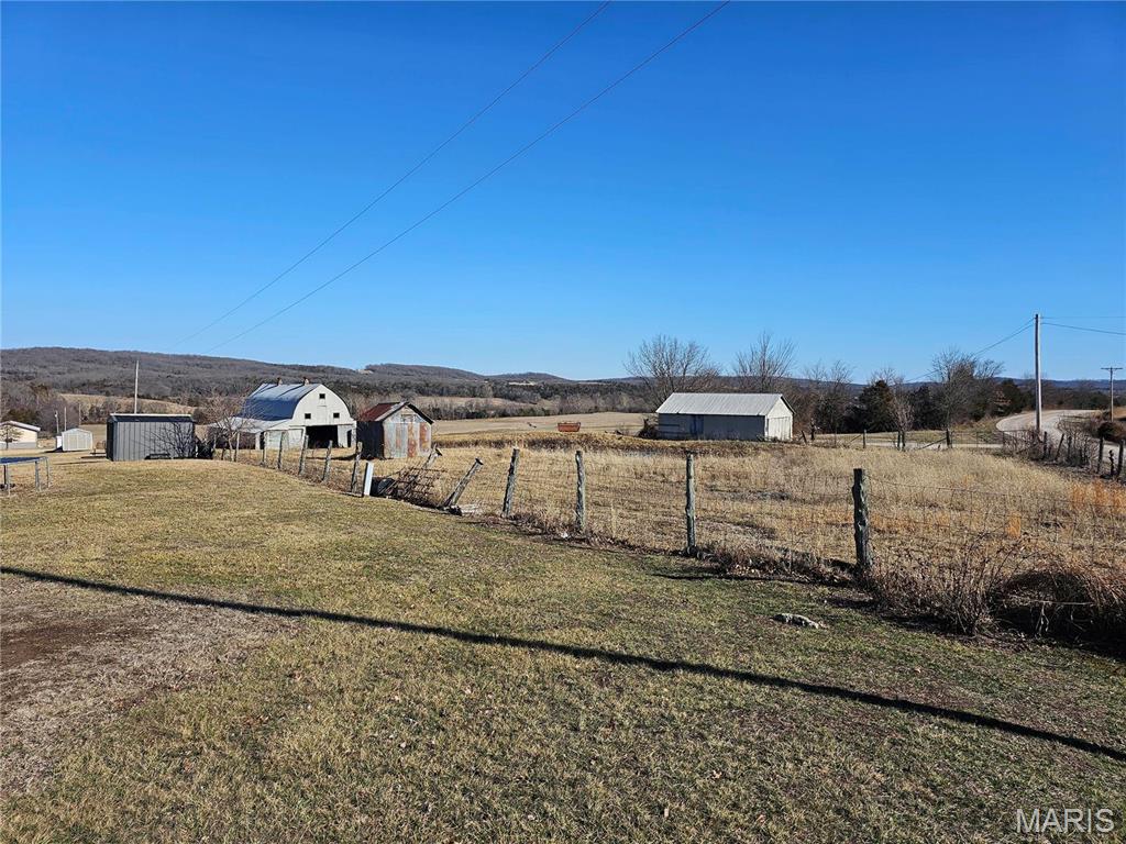 18320 Garden Rd, Saint Genevieve, MO 63670