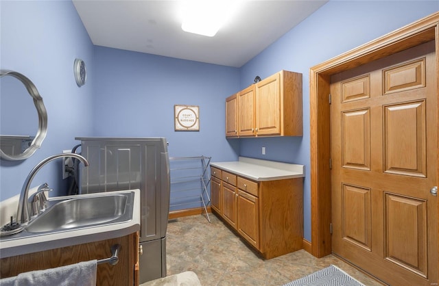 272 NE 1350th Ave, Greenfield, IL 62044 - clothes washing area featuring a sink and baseboards