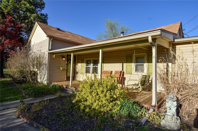 view of front of home featuring a porch