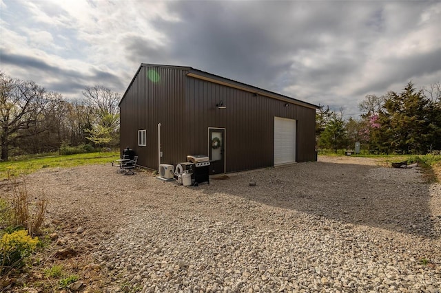 29455 State Highway Ac, Lebanon, MO 65536 - view of outdoor structure with driveway and an outbuilding