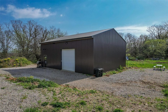 29455 State Highway Ac, Lebanon, MO 65536 - view of outdoor structure with an outbuilding and gravel driveway