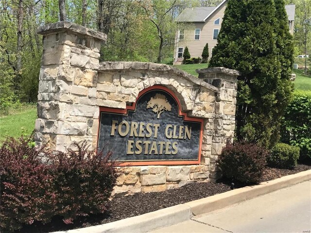 2854 Forest Glen Dr, Pacific, MO 63069 - photo 1