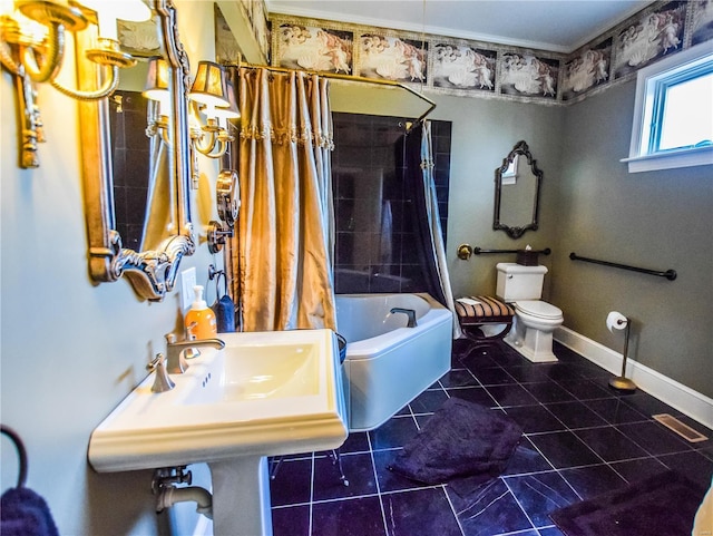 16093 Hwy W, Clarksville, MO 63336 - bathroom featuring toilet and shower / tub combo