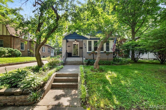 374 N Park Ave, Cape Girardeau, MO 63701 - view of front facade with a front yard