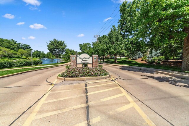 1509 Swallow Dr, Saint Louis, MO 63144 - view of street featuring sidewalks and curbs