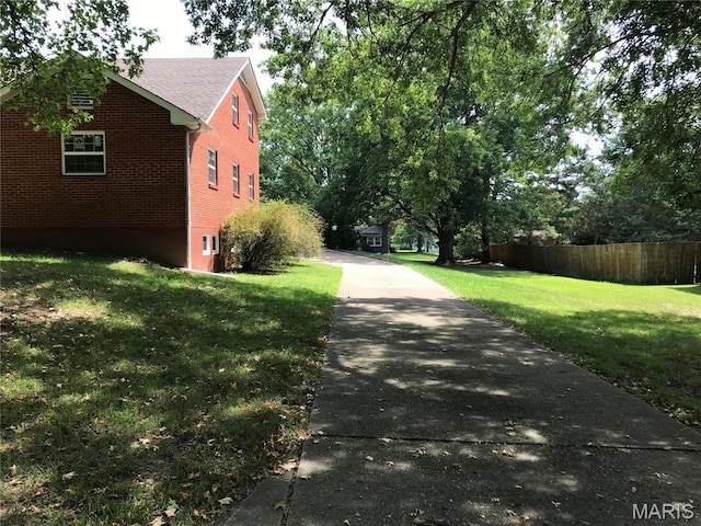 1202 S Gertrude St, Salem, MO 65560 - view of property exterior with brick siding
