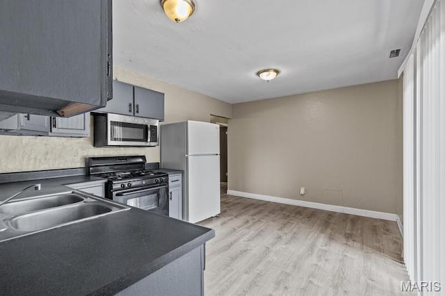 1395 Bluebird Dr, Florissant, MO 63031 - photo 4