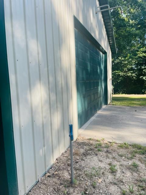 view of outdoor structure featuring a garage