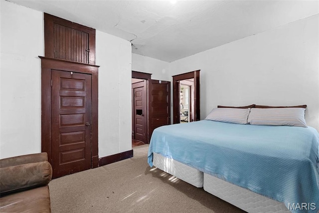 302 E Walsh St, Montgomery City, MO 63361 - carpeted bedroom with baseboards