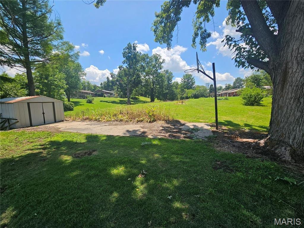 55 Picardy Ln, Saint Genevieve, MO 63670