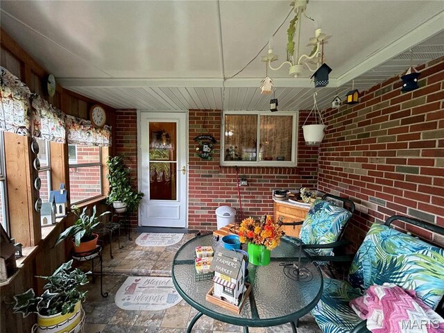 102 W Center St, Salem, MO 65560 - view of covered porch