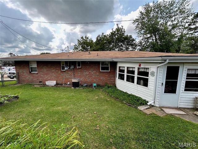 102 W Center St, Salem, MO 65560 - back of house with brick siding