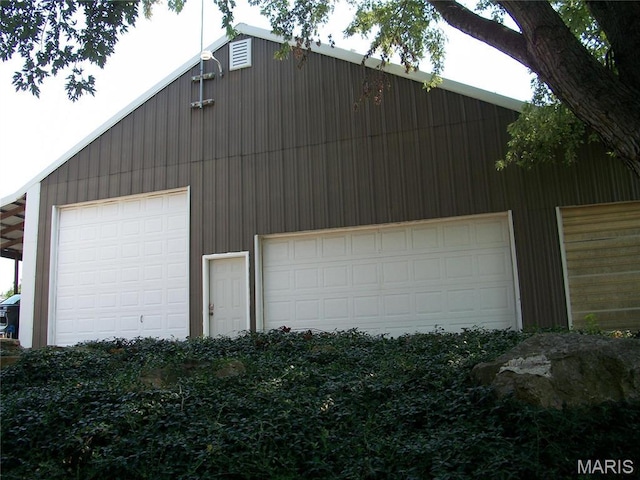 970 Lammert Ln, Union, MO 63084 - view of garage