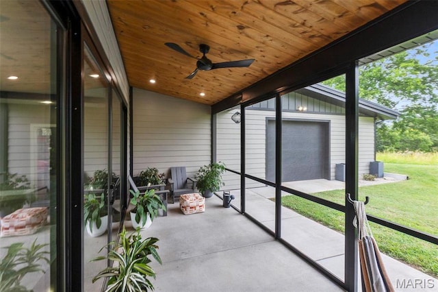 173 Tate Rdg, Cape Girardeau, MO 63701 - unfurnished sunroom with vaulted ceiling and ceiling fan