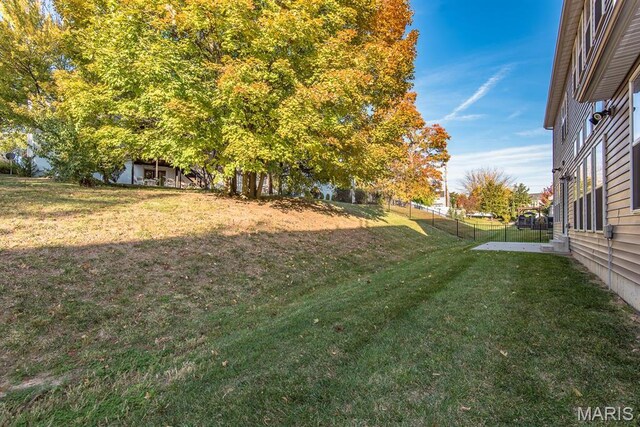 2708 Brook Hill Ln, Saint Charles, MO 63303 - view of yard
