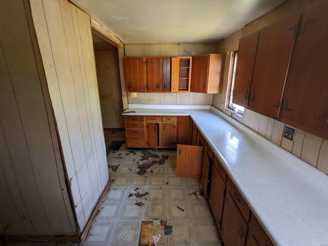 2001 Rhodes St, Madison, IL 62060