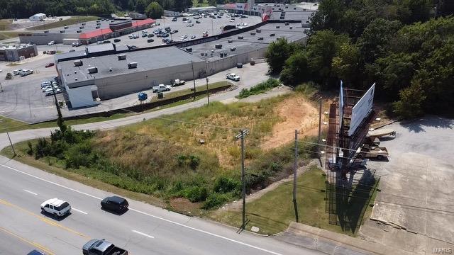 1511 W Spring St, Poplar Bluff, MO 63901