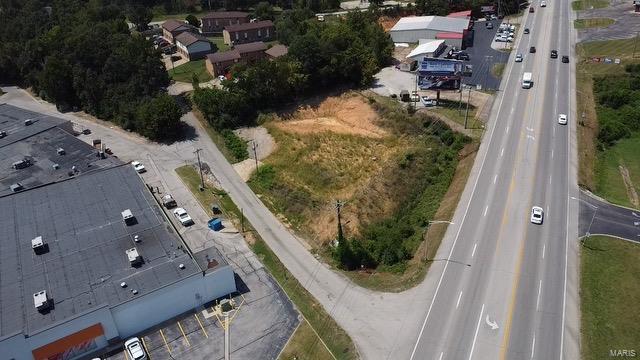 1511 W Spring St, Poplar Bluff, MO 63901