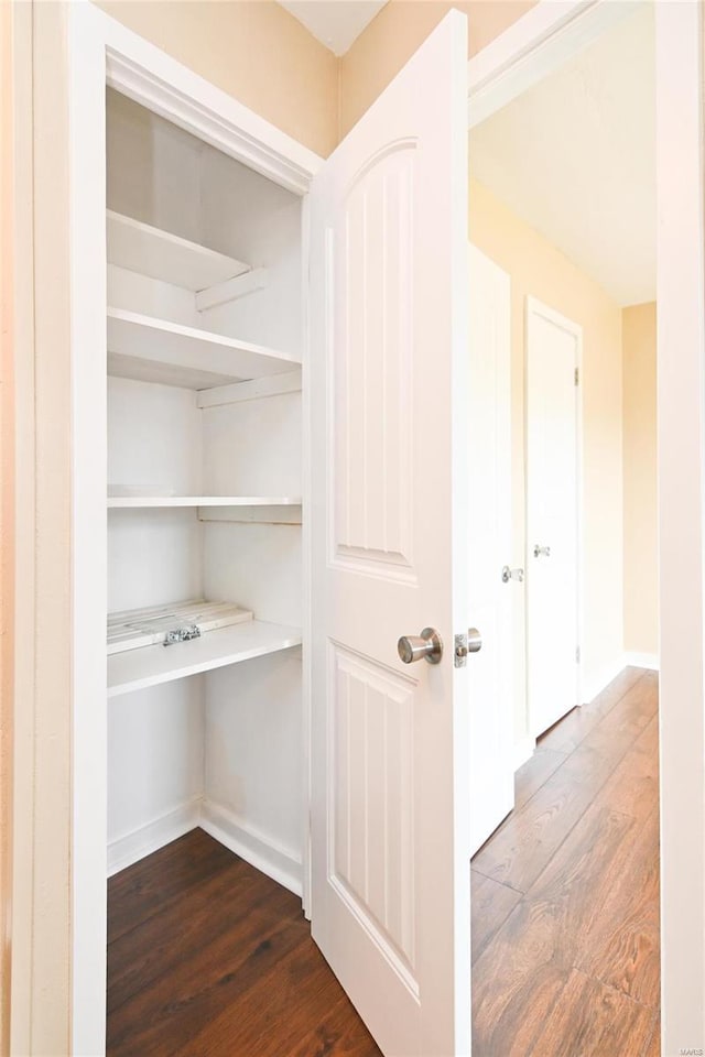 791 N Adams Ave N, Lebanon, MO 65536 - view of closet
