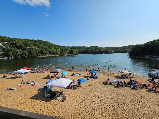2470 E Squire Rd, Lake Sherwood, MO 63357