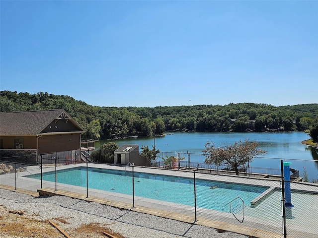 2470 E Squire Rd, Lake Sherwood, MO 63357