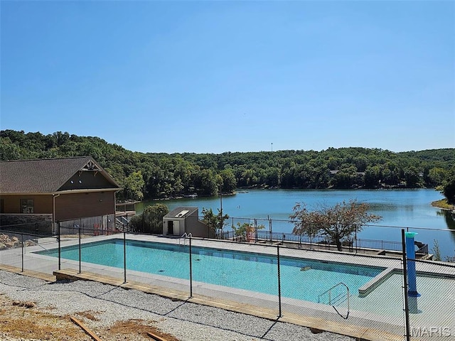 2470 E Squire Rd, Lake Sherwood, MO 63357