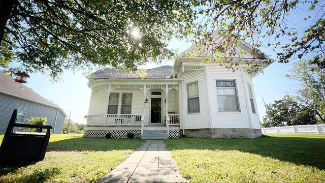 607 N Jackson St, Salem, MO 65560 - view of front of property featuring covered porch