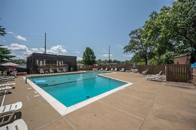 13579 Coliseum Dr Unit G, Chesterfield, MO 63017 - community pool featuring a patio area and fence