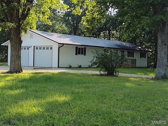 874 County Road 2240, Salem, MO 65560 - garage featuring driveway