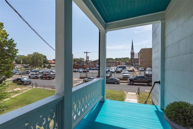 371 Jefferson St, Saint Genevieve, MO 63670 - balcony featuring a porch
