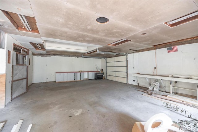 725 W Springfield St, St James, MO 65559 - view of garage