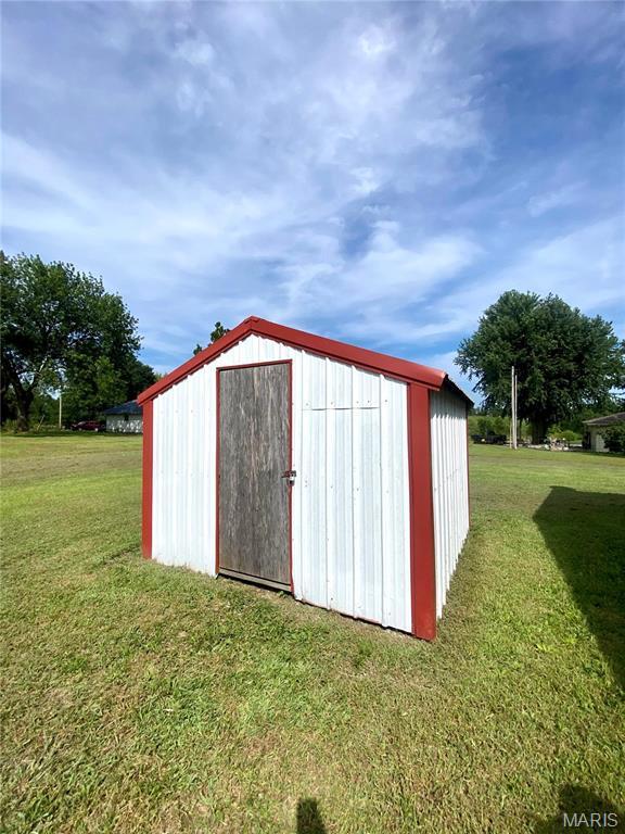 610 N Caldwell St, Middletown, MO 63359 - view of shed