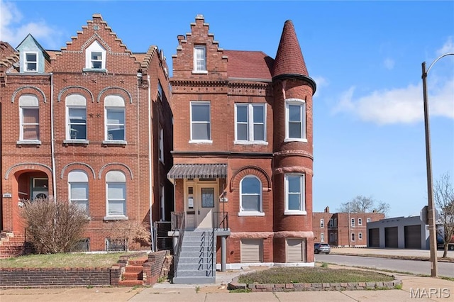 2901 Magnolia Ave, Saint Louis, MO 63118 - view of front of property with brick siding