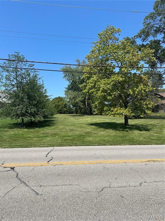10315 Kennerly Rd, Sunset Hills, MO 63128 - photo 2
