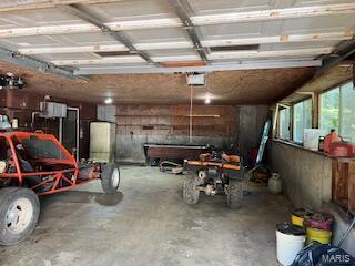1742 Date Dr, Summersville, MO 65571 - view of garage