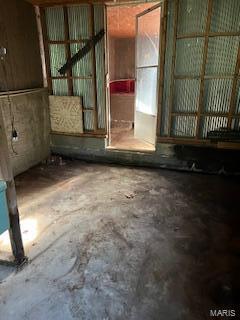 1742 Date Dr, Summersville, MO 65571 - unfurnished room with concrete floors