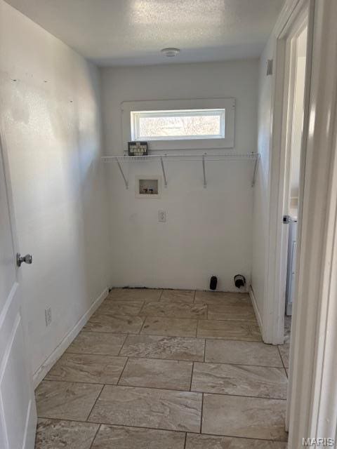 1439 N Spanish St, Cape Girardeau, MO 63701 - clothes washing area featuring hookup for a washing machine