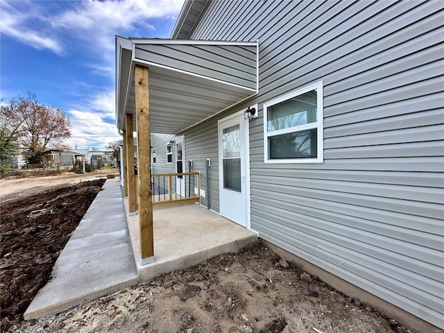 211 Mill St, Houston, MO 65483 - view of patio / terrace with covered porch