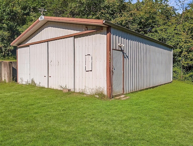 5631 Cherokee Ln, House Springs, MO 63051 - view of pole building featuring a yard