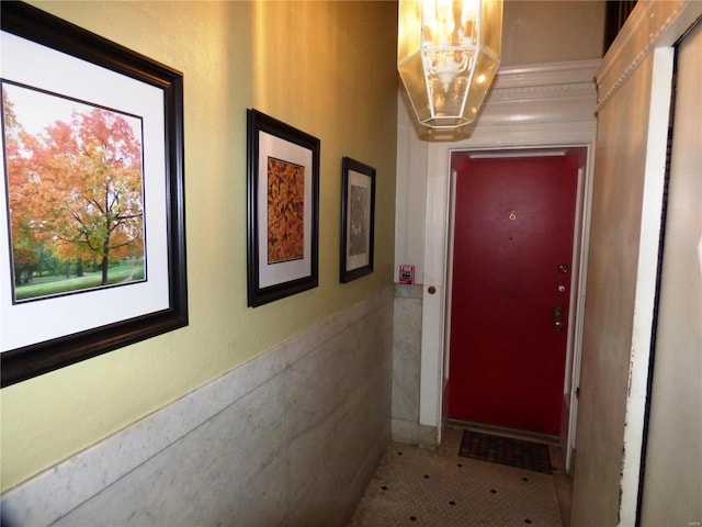 14 N Kingshighway Blvd Unit 7 4Bs, Saint Louis, MO 63108 - doorway with a chandelier and crown molding