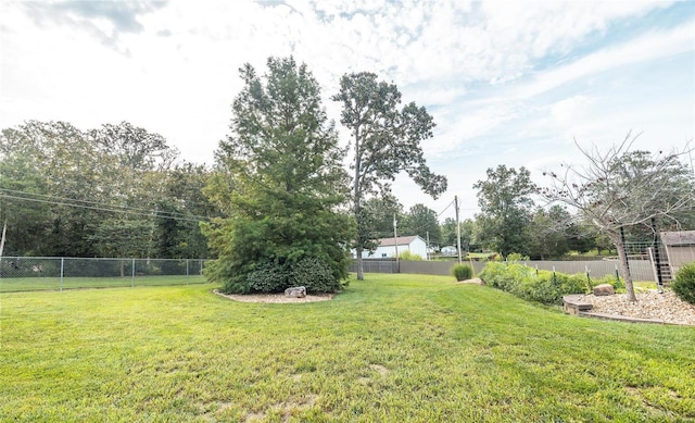 10010 Edmondson Hills Dr, Rolla, MO 65401 - view of yard