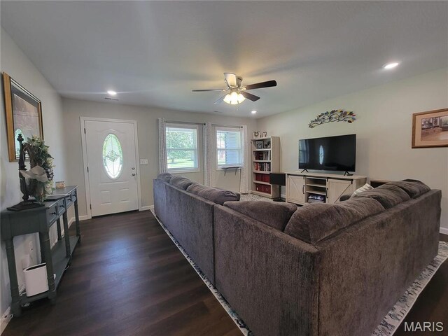 301 S Sloan St, Lebanon, MO 65536 - living room with dark wood-style flooring, a ceiling fan, baseboards, and recessed lighting