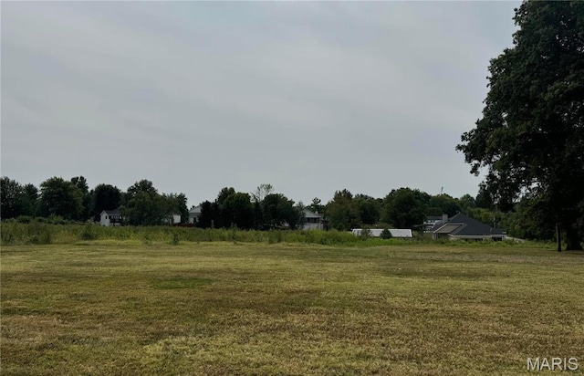 4053 Towers Rd, Saint Charles, MO 63304 - photo 2
