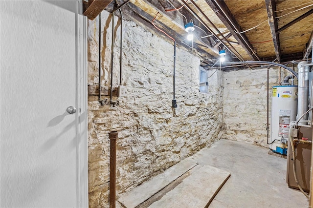 4634 Tyrolean Ave, Saint Louis, MO 63116 - unfinished below grade area with gas water heater