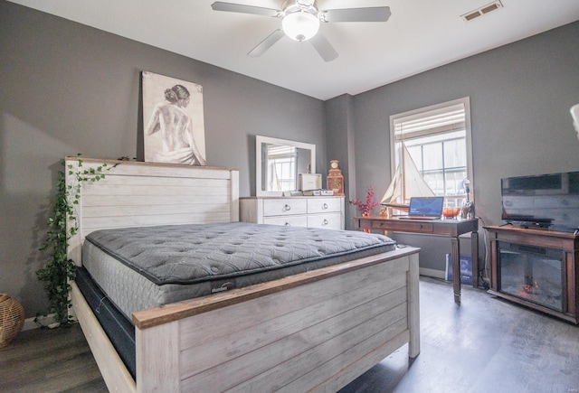 114 Mayson Ln, Poplar Bluff, MO 63901 - bedroom with wood finished floors and a ceiling fan